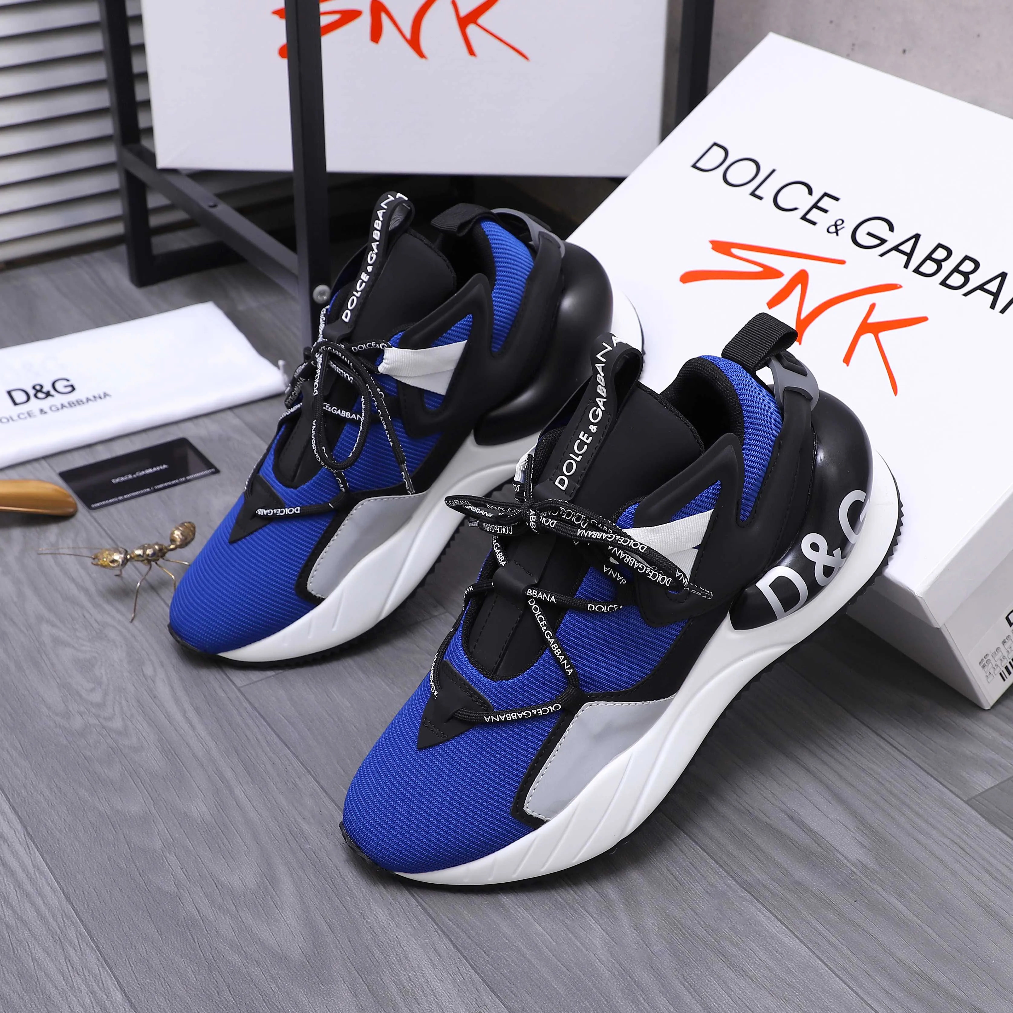 Men's shoes 💰540 Product trademark: DG (Dolce & Gabbana) couple's casual shoes Regular size: 36-46 Product materials: Selected fly woven breathable upper, mesh lining, cowhide insole, original outsole